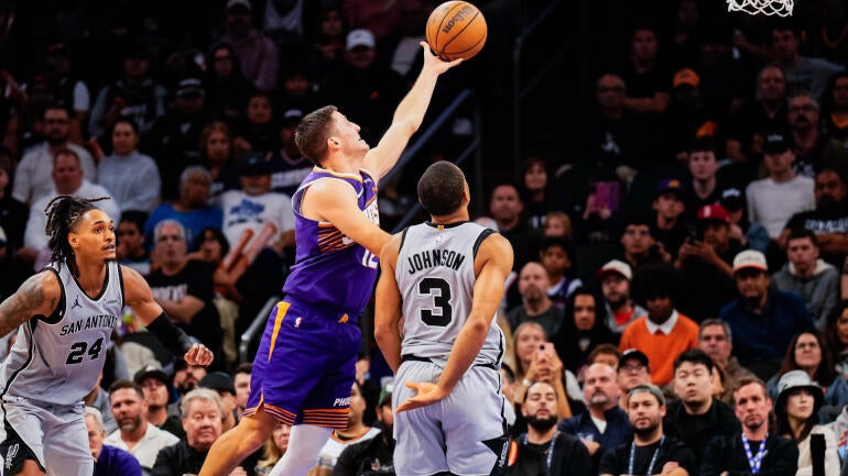 Fantasy Basketball Week 6: Starting Strategies as Collin Gillespie Emerges