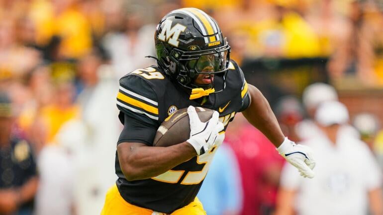 Expert Insights on College Football Rivalries: Predictions and Picks