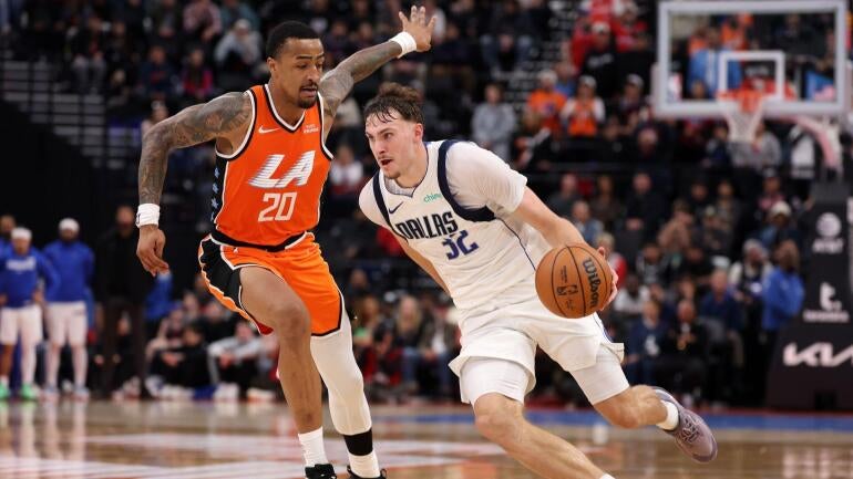 Cooper Flagg Scores 35 Points, Challenges Former Duke Teammate for Rookie of the Year