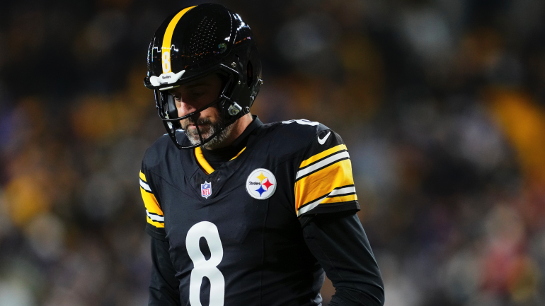 Aaron Rodgers Discusses Injury Challenges Following Steelers Defeat to Bills