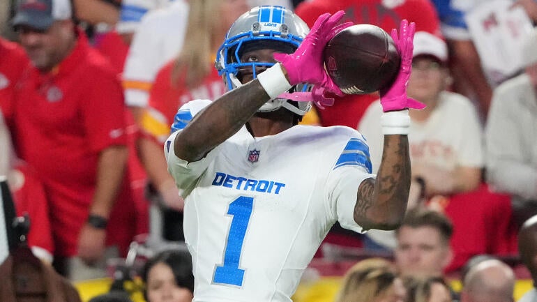 Fantasy Football Week 14: Key Wide Receiver Start and Sit Decisions