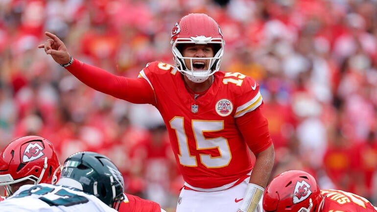 Daily Fantasy Football Picks: Chiefs vs. Texans Insights for Sunday Night Showdown