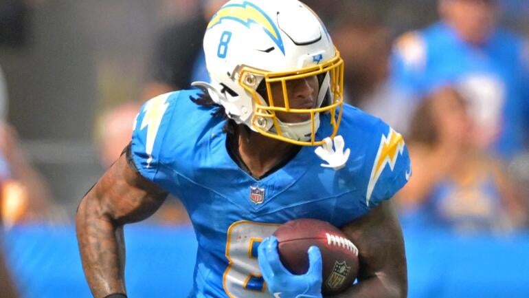 Week 15 Fantasy Football Running Back Insights: Key Players and Projections