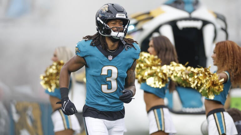 Jacksonville Jaguars Secure Jakobi Meyers with Three-Year Contract