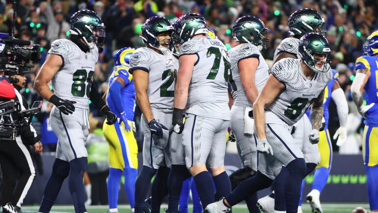 Unusual Two-Point Conversion Lifts Seahawks Past Rams in Overtime