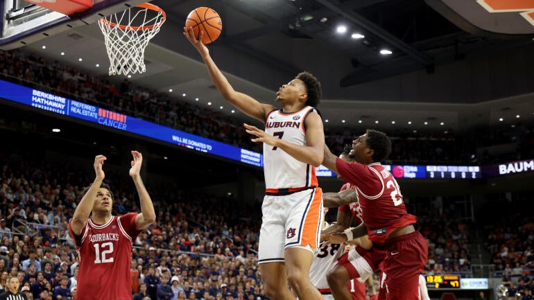 Auburn's Keyshawn Hall Sets Transfer Scoring Record With Incredible Season