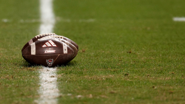 College Football Coaches Propose Expanding Redshirt Eligibility